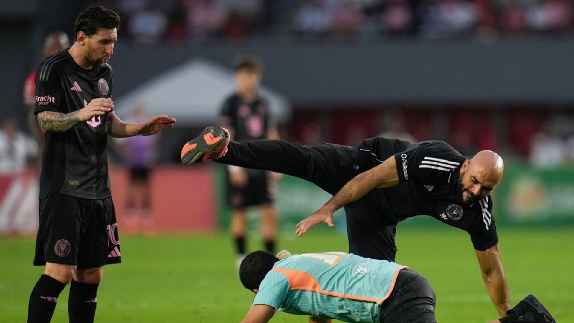 he bodyguard had a very tough time at Inter Miami's friendly match.