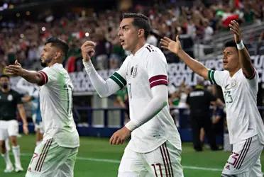 He calls several players that don’t play with their teams.