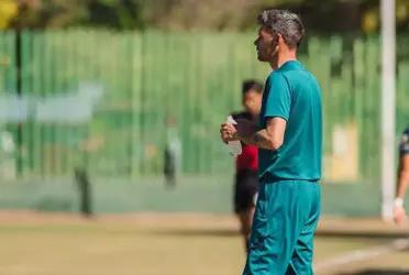 He coached his first game against Monterrey.