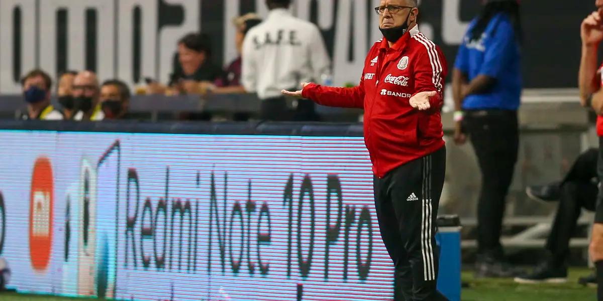 He couldn’t travel with El Tri to Honduras.