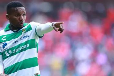 He didn’t play in Santos 4-1 defeat against Necaxa.