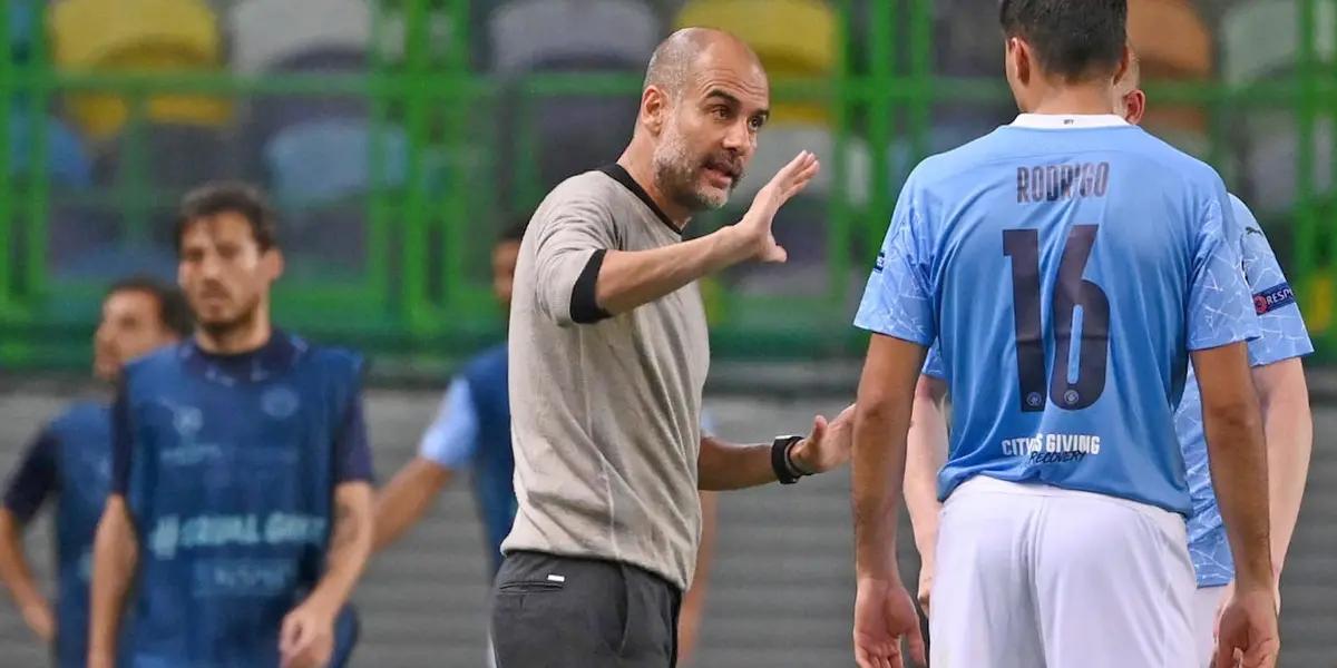 He had a bright future ahead of him until he was coached by Pep Guardiola. He has never been the same since and now wants to play alongside Raúl Jiménez to develop his career.