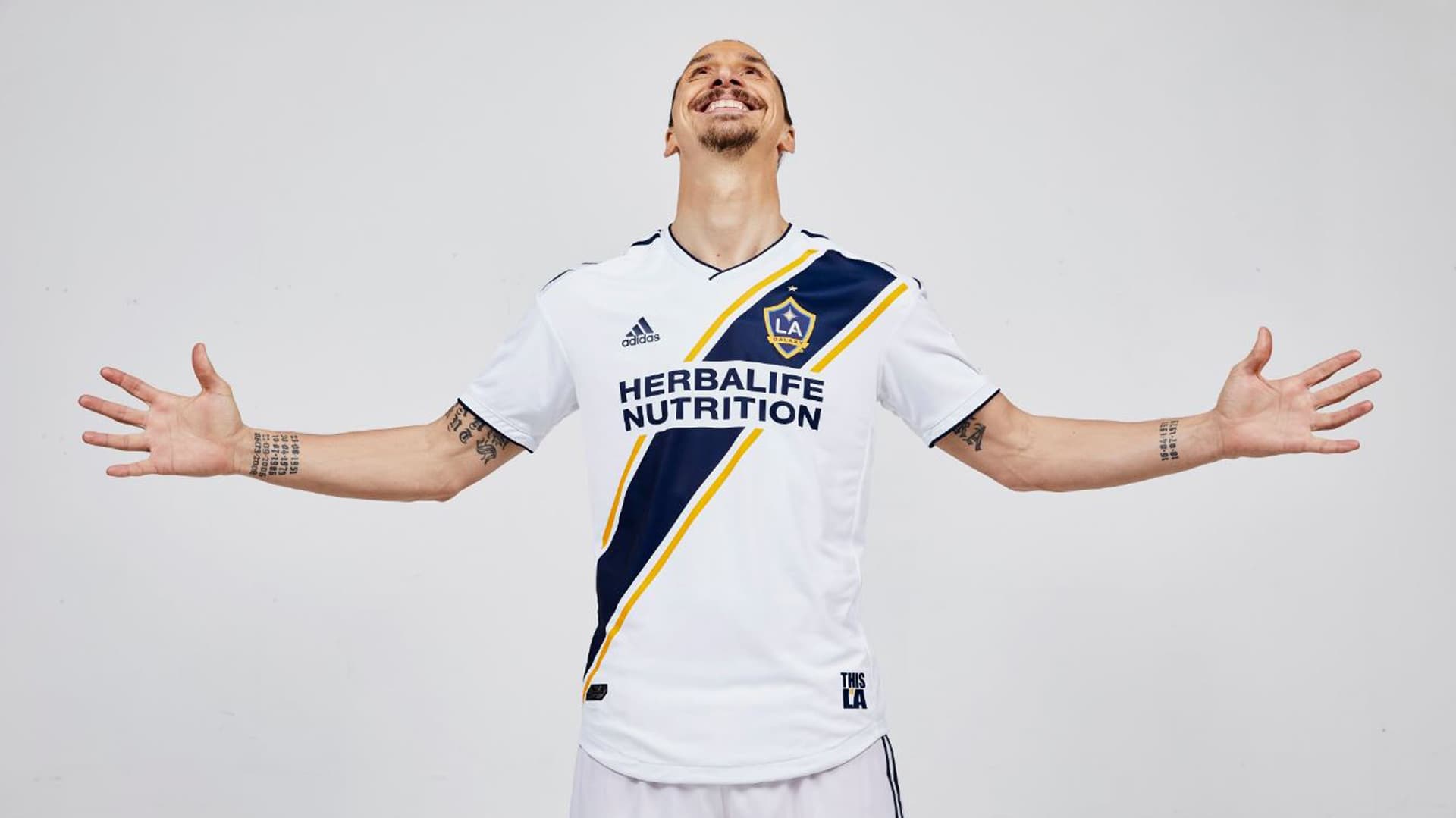 He had heated discussions with Vela during his stint in MLS.