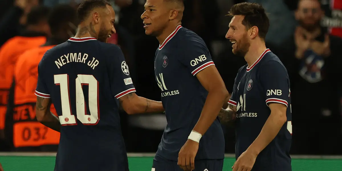 He outplayed PSG's attacking trio of Lionel Messi, Kylian Mbappé and Neymar Jr in a UEFA Champions League match, now he could seal a Premier League move.
 