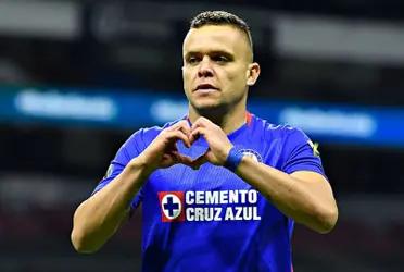 He said that he wishes to play for them in the future.