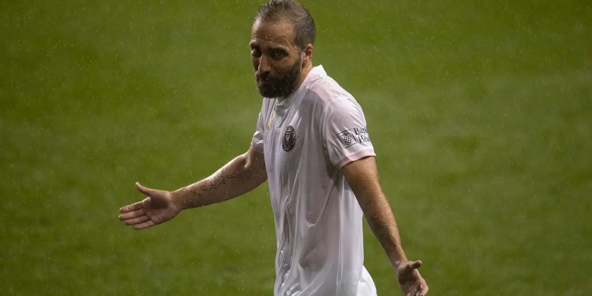 Higuain's problems in his MLS debut.