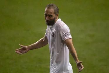 Higuain's problems in his MLS debut.