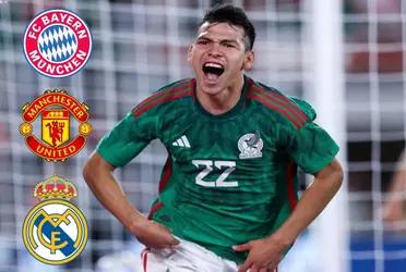 Hirving Lozano could leave Napoli and a European giant is eyeing a move away from him.