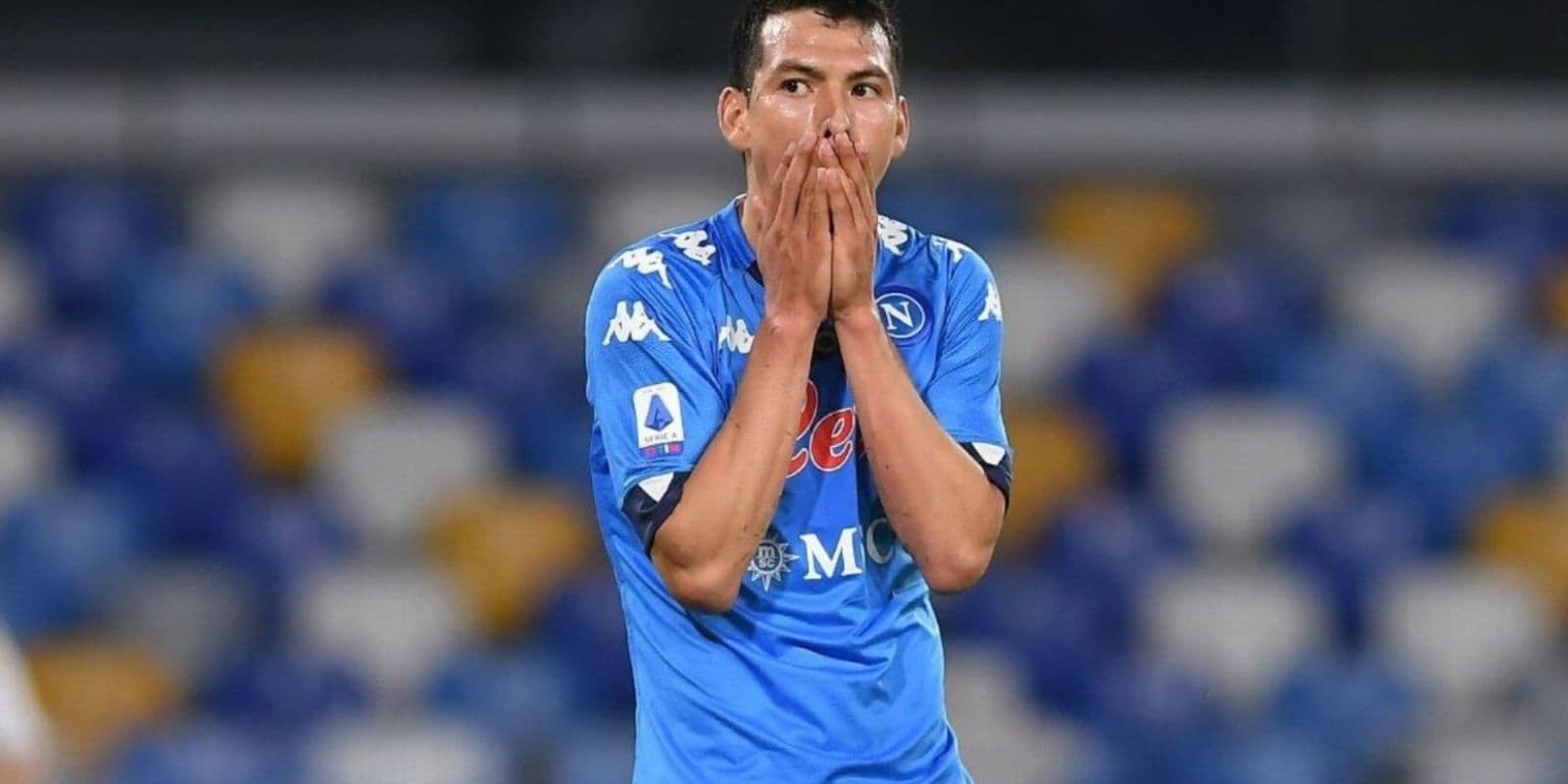 Hirving Lozano did not have a good time after El Tri's elimination in Qatar, now receives a worse blow
