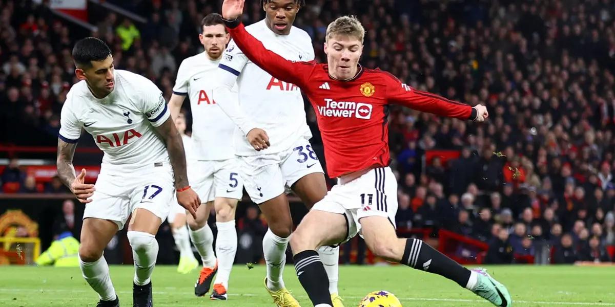 Hojlund scores the first goal in the game in the 3rd minute!