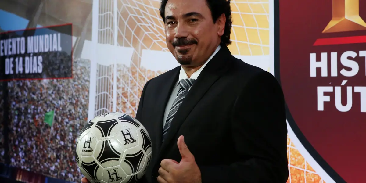 Hugo Sanchez did not keep anything and criticized the Tri player harshly. 