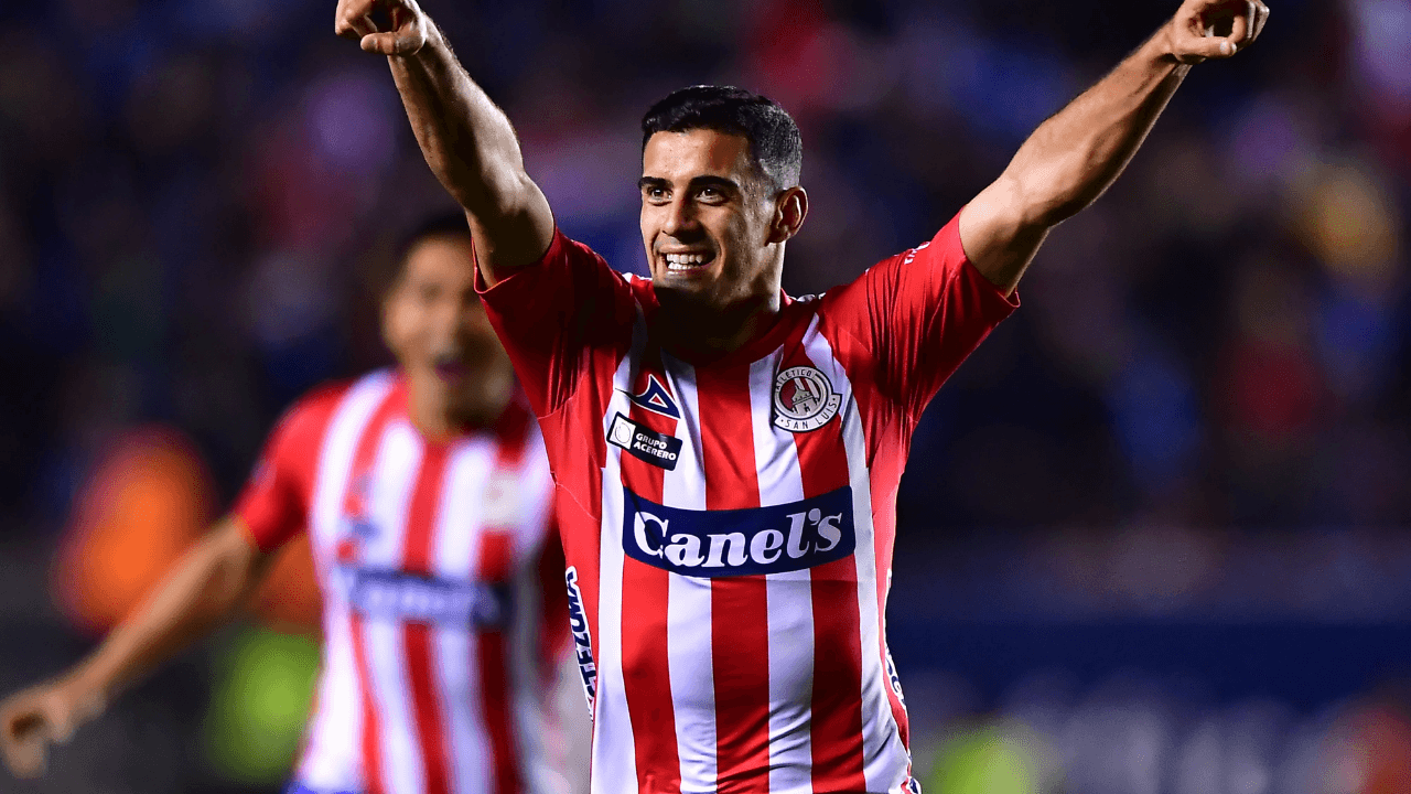 In Coapa they already have the checkbook ready to get the Argentine striker from Atlético San Luis.