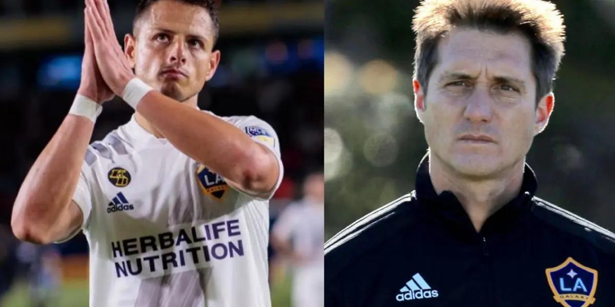 In a press conference, the coach gave details about Chicharito's relationship with the rest of the team.