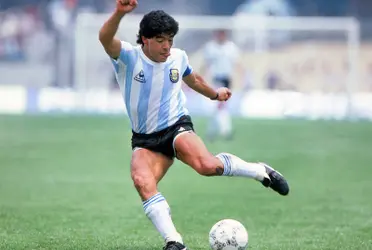 In the memory of Diego Maradona, and one year after his death, a journey through the ten most important dates in the career of the best player in football history.