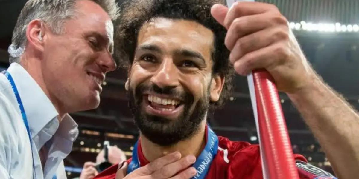In the middle of a fight between two Liverpool legends like Jamie Carragher and Mohamed Salah