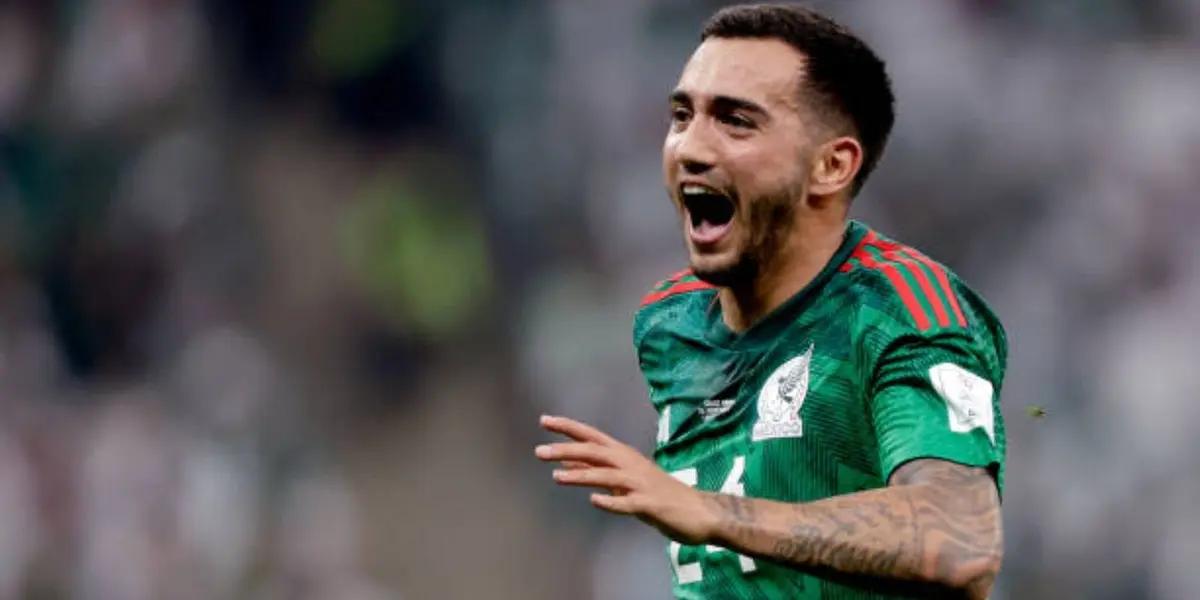 In the midst of Mexico's elimination, the team that would take Luis Chavez to Europe is unveiled