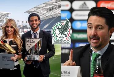 Injuries in the Mexican national team are already extremely alarming, so a woman would encourage Vela to return.