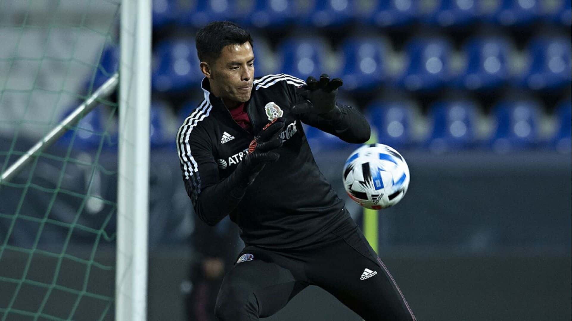 Is the third game that Ochoa doesn’t start.
