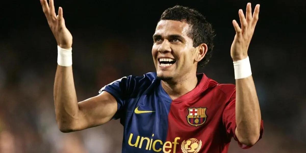 It has been confirmed Dani Alves will return to Barcelona under Xavi management.