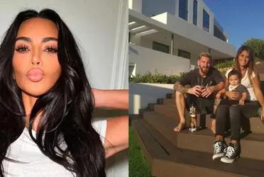 It is always interesting to compare the living of two celebrities.