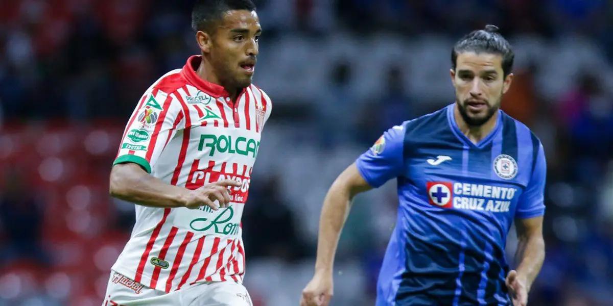 Jaime Lozano arrived last week to replace Pablo Guede in Necaxa's dugout.