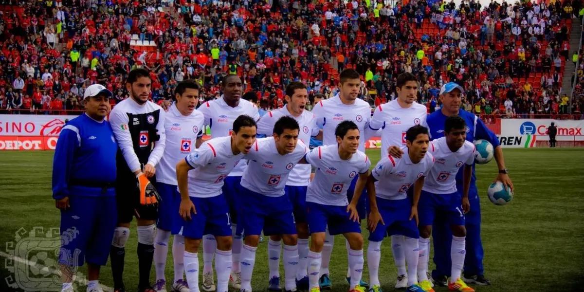 Javier Aquino grew up in Cruz Azul, but his recent controversies have made him one of the most hated former players by the fans.