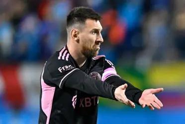 Javier Pastore got something to say about how Messi was treated.