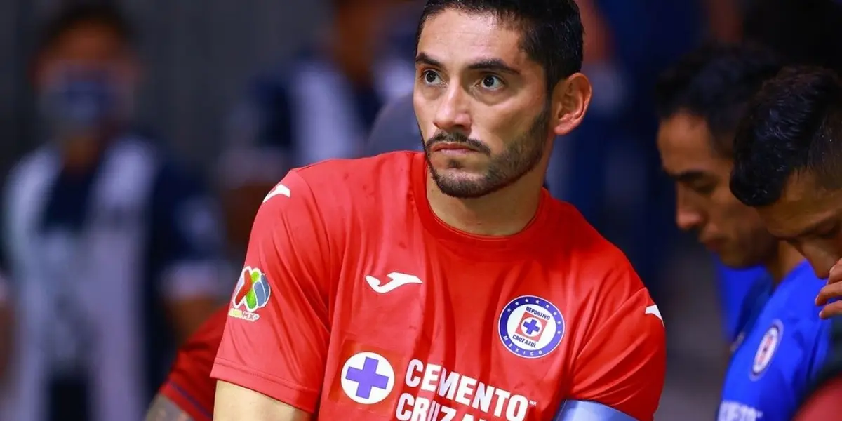 Jesús Corona improves and his return to Cruz Azul's playoffs is getting closer.