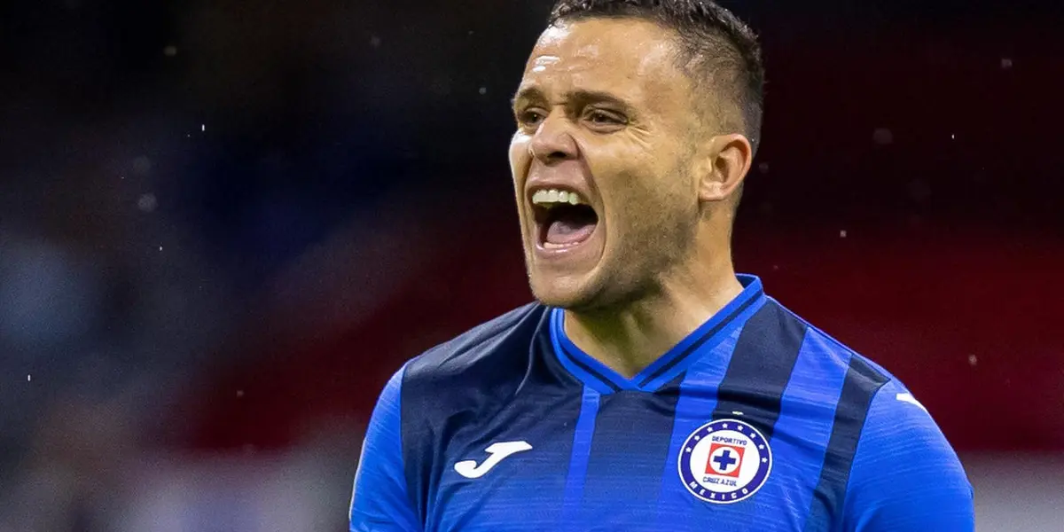 Jonathan Rodríguez would be unhappy with Cruz Azul and would be forcing him out of the institution, despite his high salary.