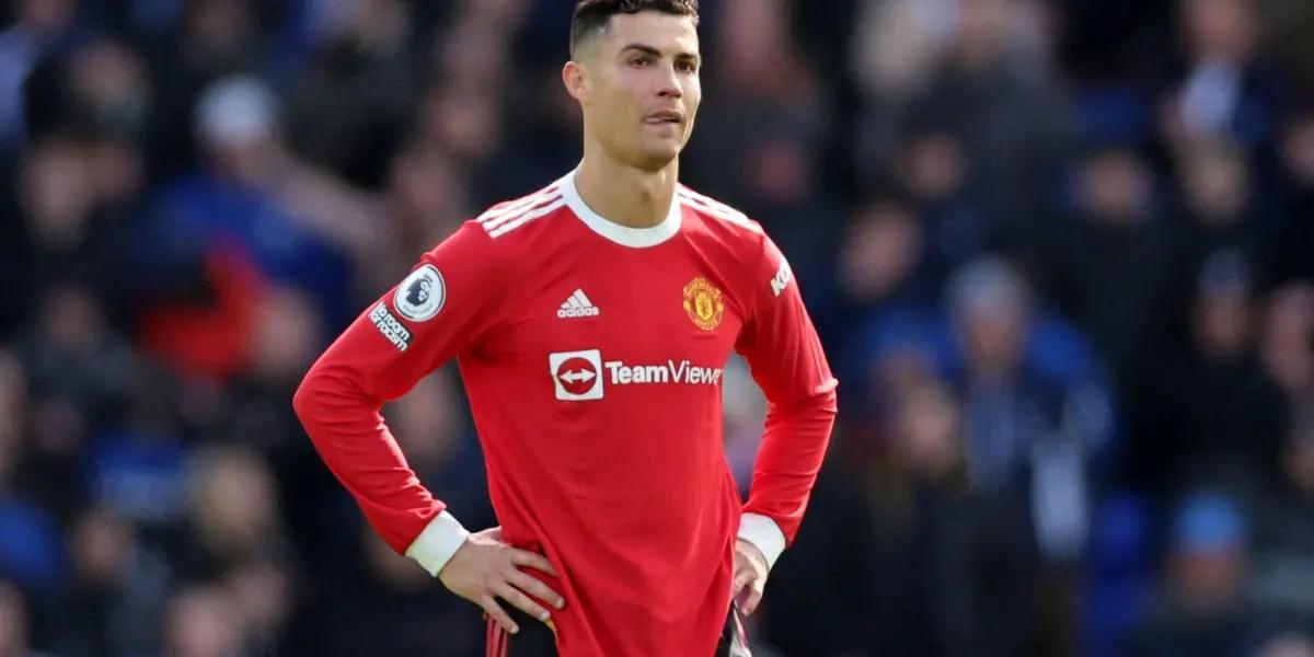 Jorge Mendes and Todd Boehly held a conversation that set off the alarms in Manchester just days before the opening of the transfer market.