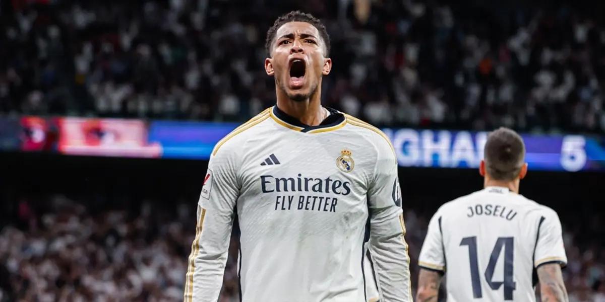 Jude Bellingham celebrates his goal against FC Barcelona at the Santiago Bernabeu.