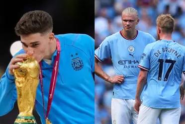 Julian Alvarez is back at Man City after his vacations.