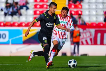 Just as the second half started, Alvarado scored his first goal wearing the rojiblanco jersey.