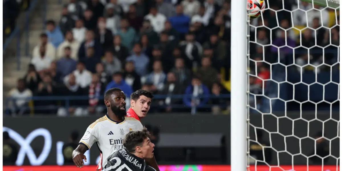 Kepa almost costed Real Madrid the game by conceding an crazy own goal in the 80th minute!
