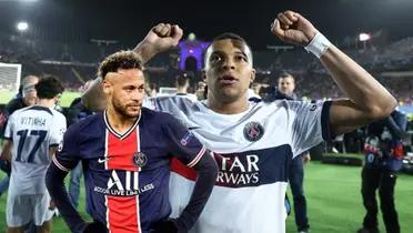 Kylian Mbappé celebrates PSG's win against FC Barcelona while Neymar is upset in a PSG shirt.