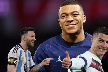 Kylian Mbappe has to decide between both legends