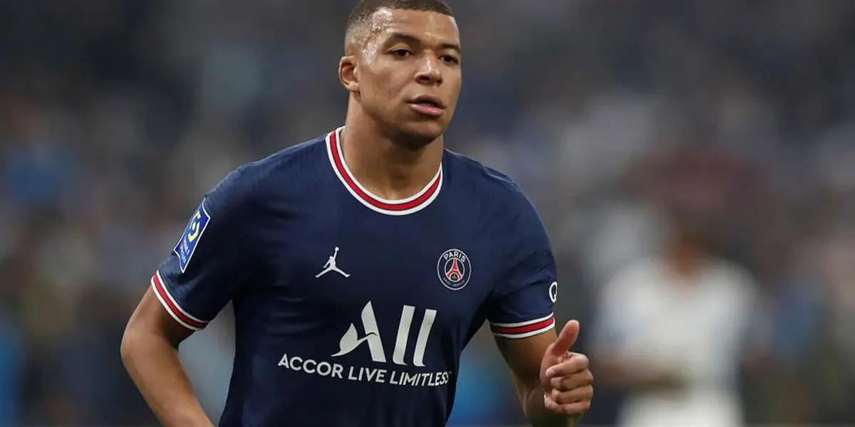 Kylian Mbappe is one of the best and highest paid players in the world. His father Wilfried is also his agent and also in charge of his contracts and transfers.