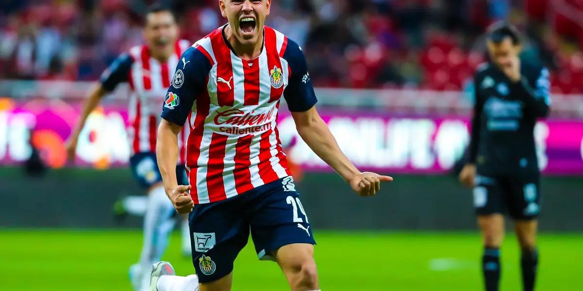 Lalo Torres debut with Chivas three tournaments ago, but he finally was able to score his first goal as a rojiblanco.