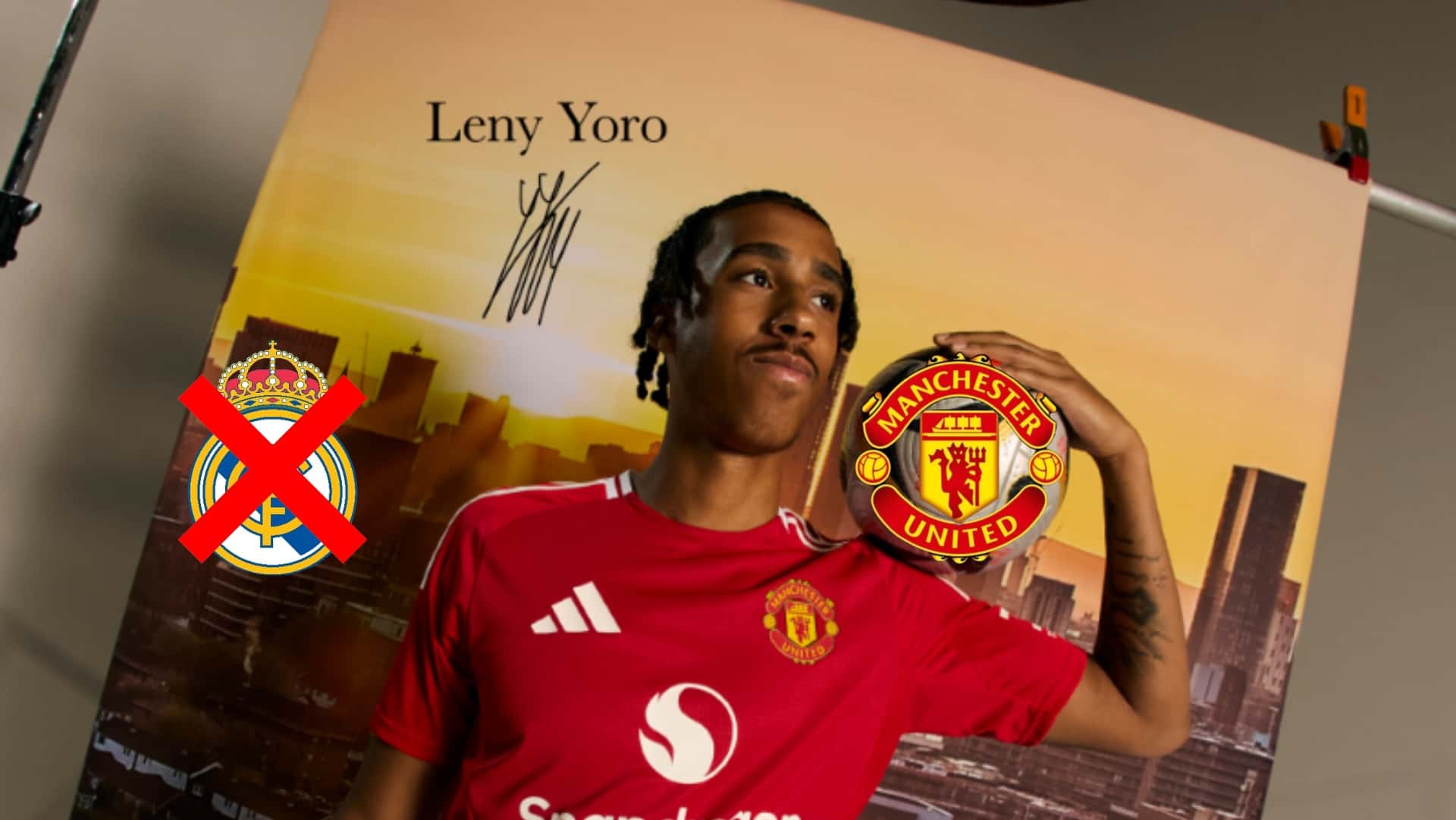 Leny Yoro wears the Manchester United jersey for the first time as the Man United logo is next to him while the Real Madrid badge is crossed out. (Source: Manchester United X)
