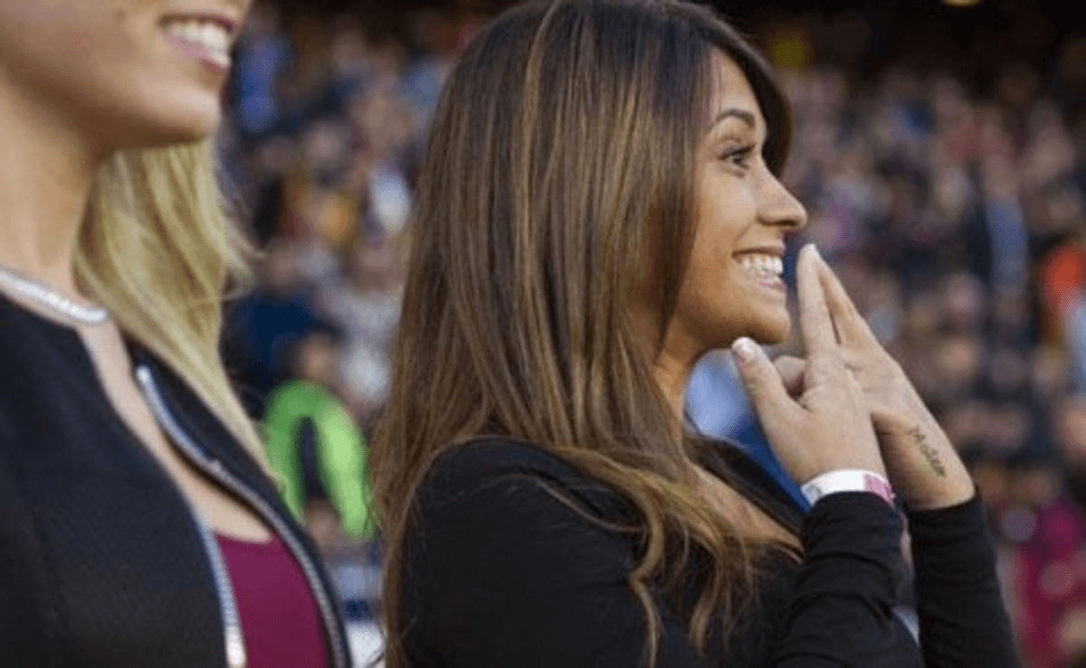 Lionel Messi and Antonela Roccuzzo have a great love story, they met in his childhood and she accompanies him in all his professional decisions.