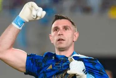 Lionel Messi and Dibu were shocked to seeing Argentinian fans.