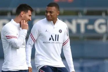Lionel Messi and Kylian Mbappé are two of the most important footballers in the world today. They both play for PSG, but with totally different characteristics: even physical.