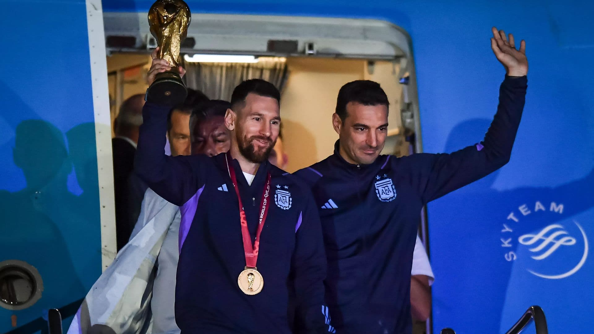Lionel Messi and Lionel Scaloni - FIFA