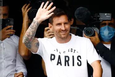 Lionel Messi gave an emotional farewell to FC Barcelona on Sunday amidst tears. Today, he completed his transfer to Paris Saint-Germain as he was smiling. Barcelona too are all smiles again after their summer signing, Memphis Depay scored a goal and made an assist in a match against Juventus.