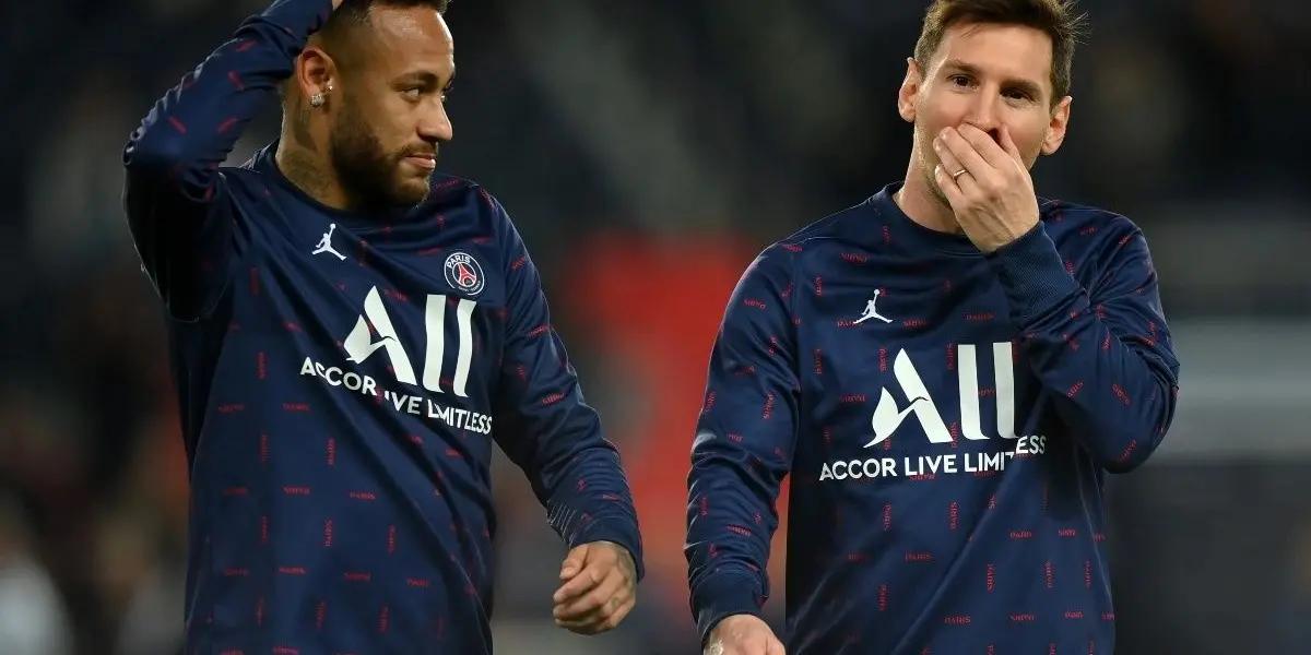 Lionel Messi got some news from his friend, Julian Alvarez.