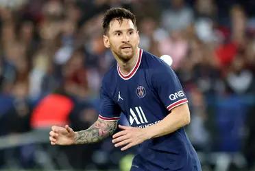 Lionel Messi has a house in his hometown in Rosario, Argentina and stays there each time he goes home. Is that a sign he would play in Argentina before retiring?