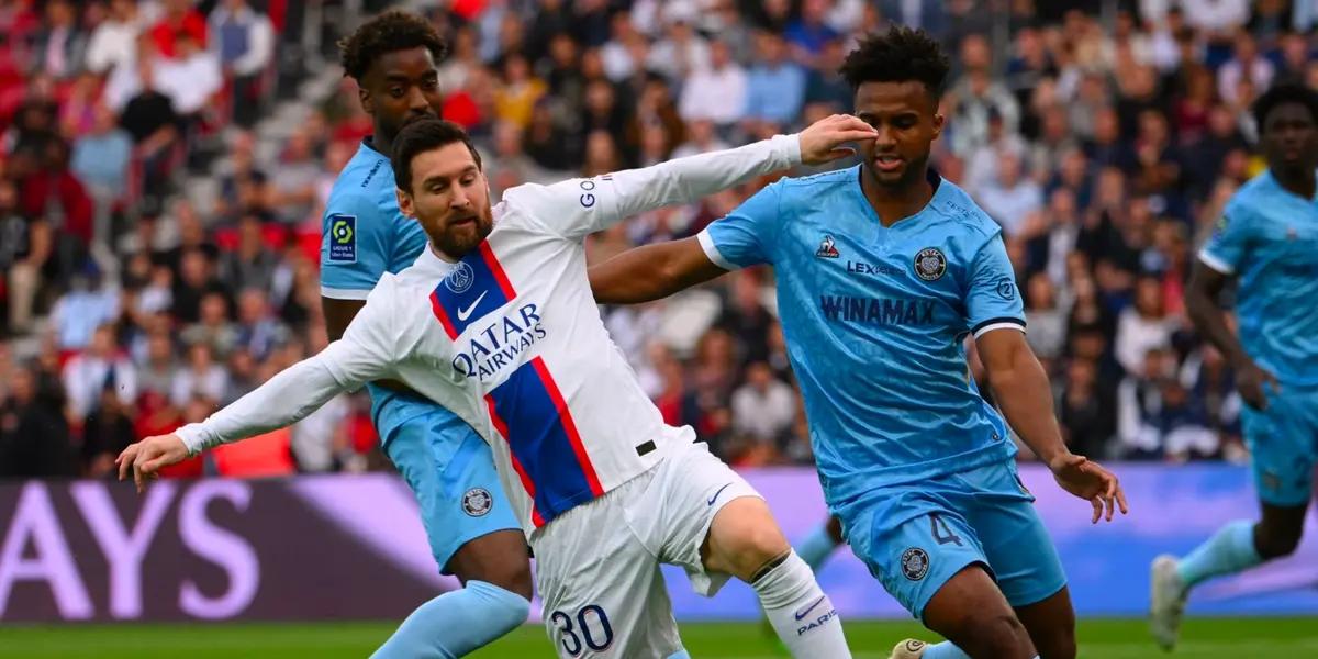 Lionel Messi is once again giving lessons to everyone, including Mbappe.