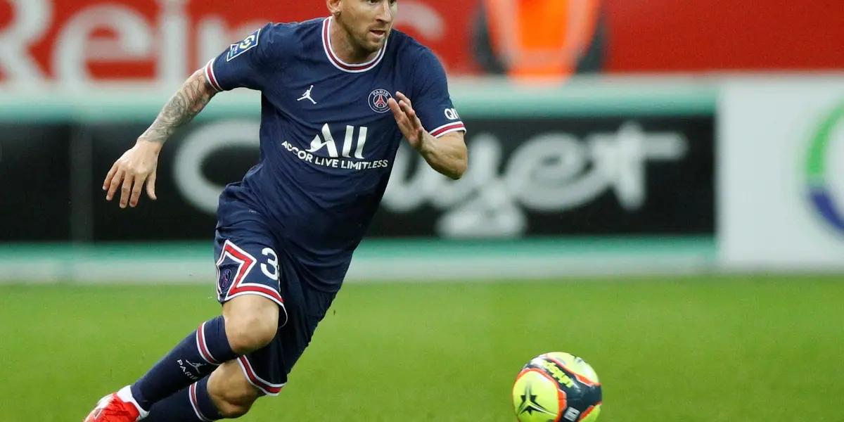 Lionel Messi made his Paris Saint-Germain debut in a two-nil win over Reims with goals from Mbappé. Here's the highlights of Messi's first match for PSG.