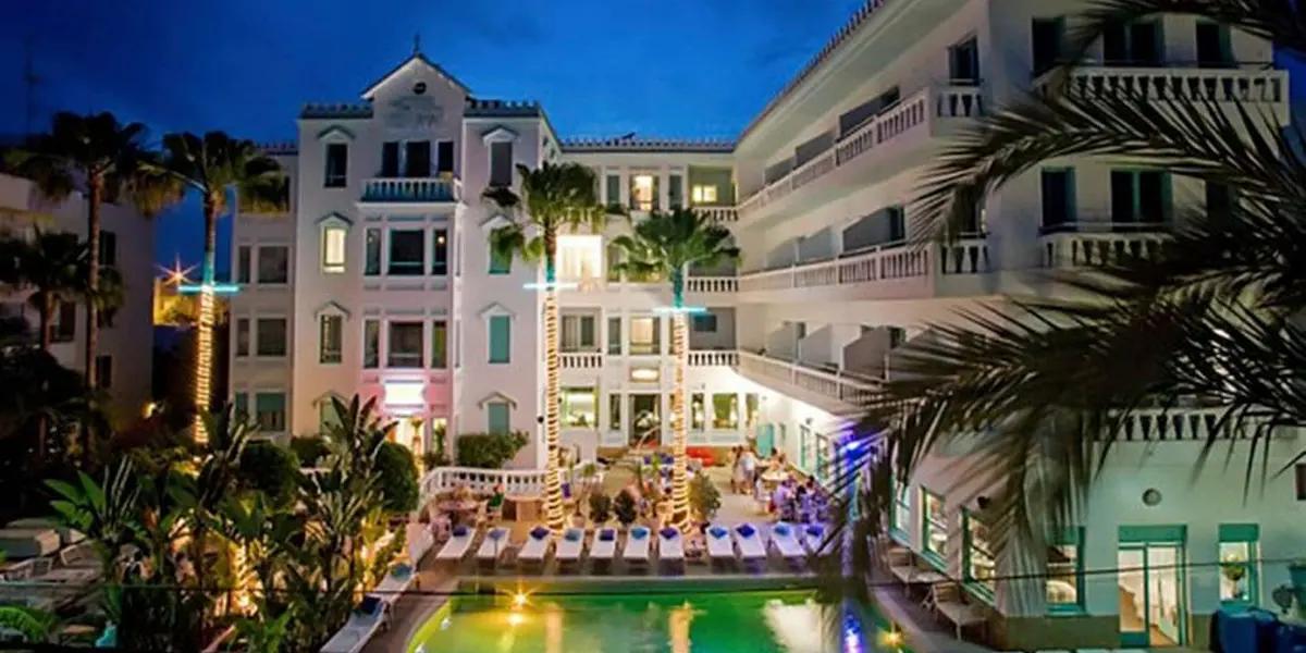 Lionel Messi shared some photos with Antonela Roccuzzo and his family on his last vacation after winning the Copa America with the Argentina national team and before his sudden departure from Barcelona.