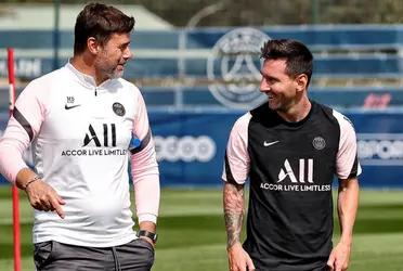 Lionel Messi started in the 2-1 victory against Lille, but Mauricio Pochettino decided to take him out at halftime, surprising locals and strangers.